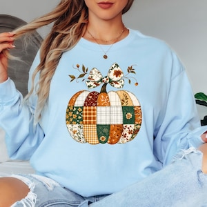 Patchwork Kürbis Langarm Shirt - Halloween Herbst Quilt Design Light Blue
