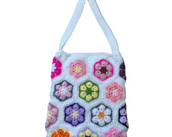 Oma quadratische Einkaufstasche häkeln | Cottagecore Umhängetasche | Boho Floral häkeln Geldbörse | Handgemachte Markttasche | Retro Hippie Blumen Tasche