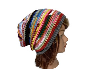 Gorro reciclado, sombrero de rayas arco iris, OOAK, sombrero de hilo de chatarra arco iris, regalo para hippie, gorro boho, regalo para ella, sombrero único, único en su tipo
