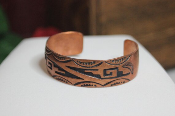 Textured Cuff Bracelet – Marked LN – Copper-Toned… - image 2