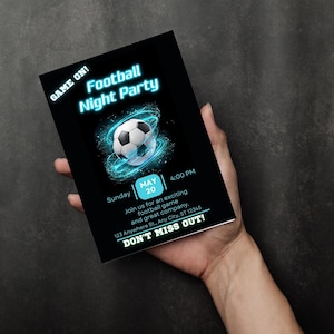 Invitación imprimible para fiesta de fútbol: invitación azul para noche de juego, plantilla Canva de 5x7, descarga instantánea animada para móvil