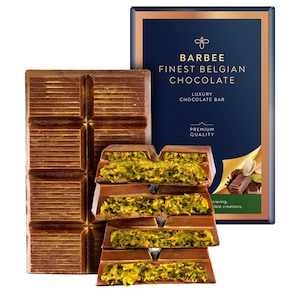Gourmet Pistachio Chocolate Bar with Knafeh & Kataifi – Middle Eastern Inspired Gift – Handmade Artisan Candy –  6.7 oz (190G) Dubai Style