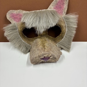 Handmade Coyote Cosplay Mask – Felt, Faux Fur & Cardboard Details