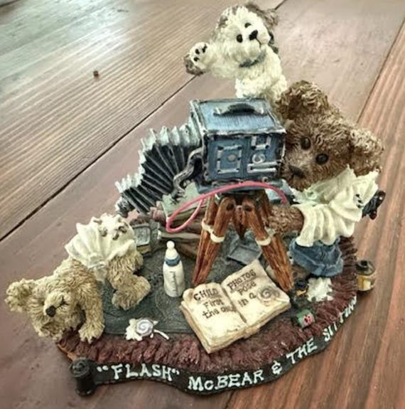 Handmade Boyd's Bears & Friends Bear Figurine Flash Photography