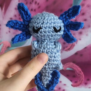 Handmade Crochet Axolotl Plush – Blue Amigurumi Stuffed Animal – Cute Gift for Axolotl Lovers