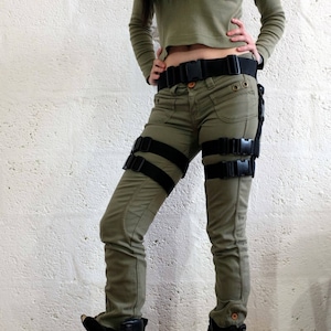 Tomb Raider Thigh Harness - Medium Size - Cyberpunk Costume Accessory