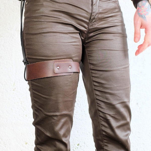 Statement Thigh Garter in Brown Leather - Unisex Steampunk - Perfect for Apocalypse Theme Parties