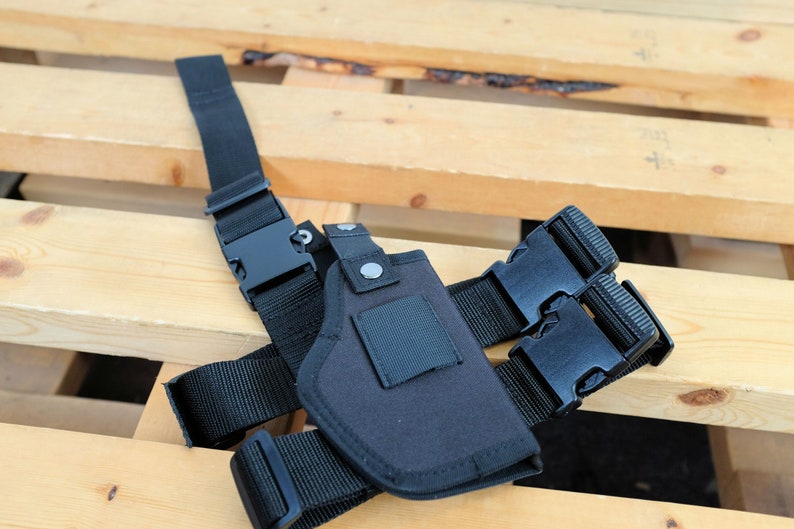 Product shot of the Vontoon Jill Valentine thigh holster made from durable polypropylene and strong plastic buckles