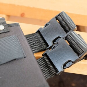 Close up product shot of the Vontoon Jill Valentine thigh holster made from durable polypropylene and strong plastic buckles