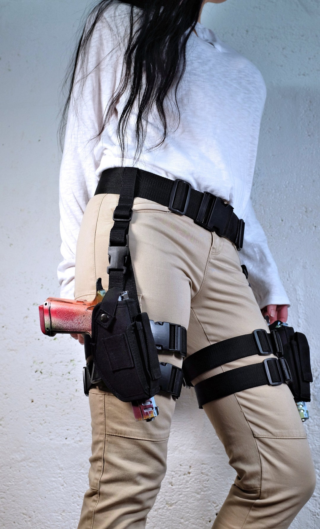 Thigh Twin Holster Set with Guns Lara Croft Thigh Twin Holster Set with Guns Lara Croft