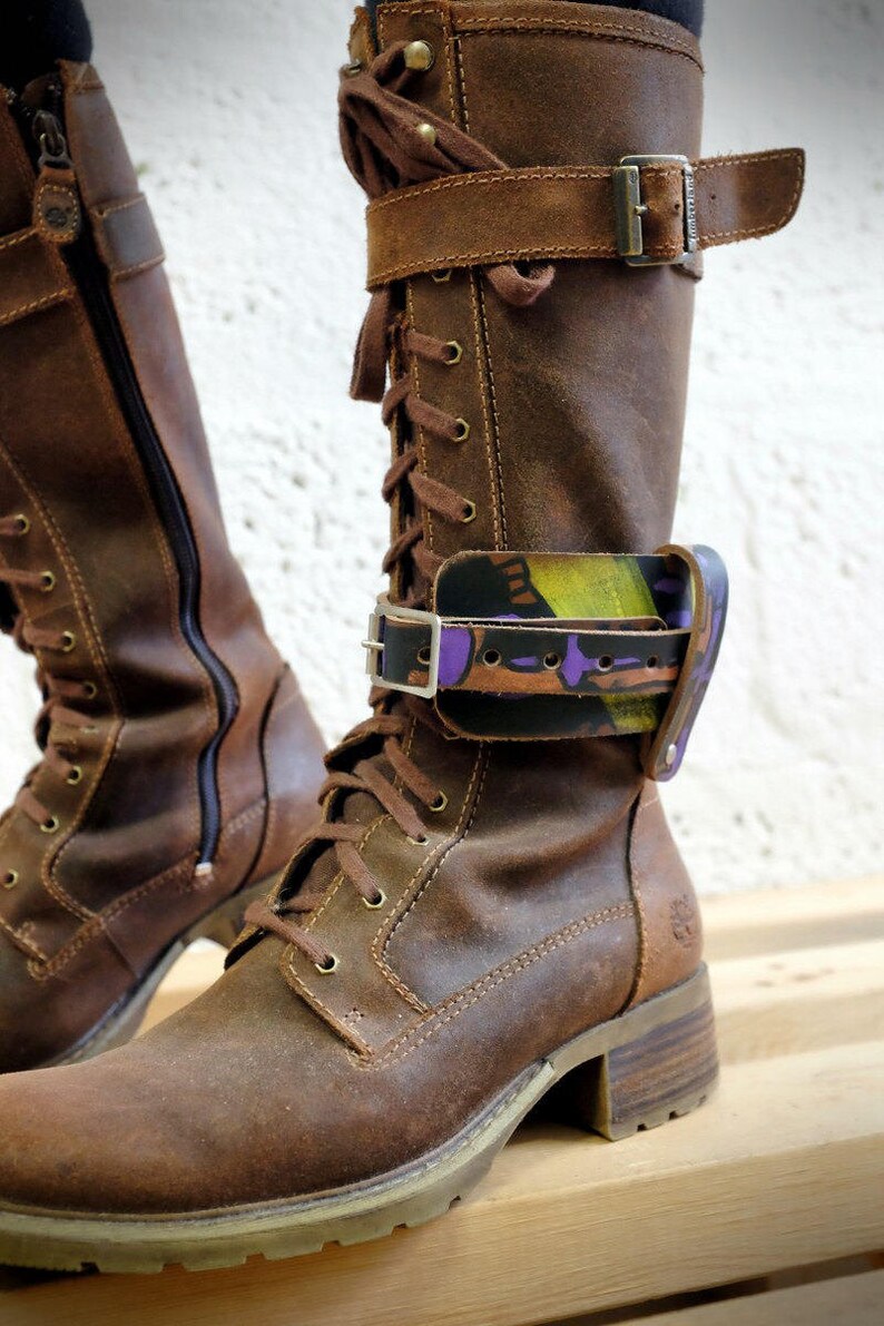 boot straps leather