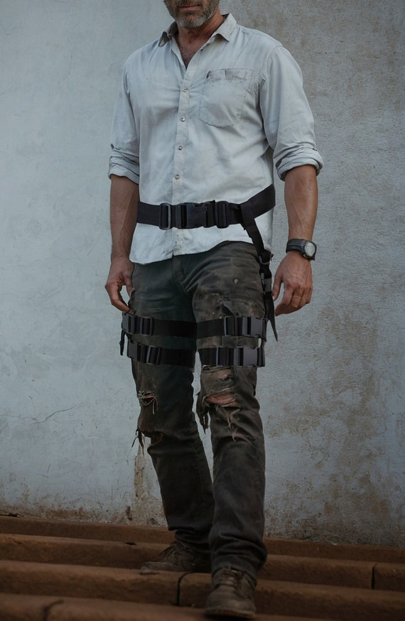 Tactical Style Twin Thigh Harness: Rugged Versatility for