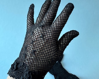 1950’s Black Crochet Gloves Fishnet Flowers Gothic Steampunk size Small