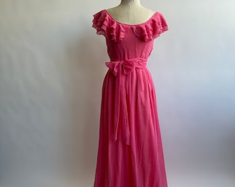 1970’s Barbiecore Pink Ruffled Maxi Dress House of Bianchi Cotton Organza Lined  Prom Size S