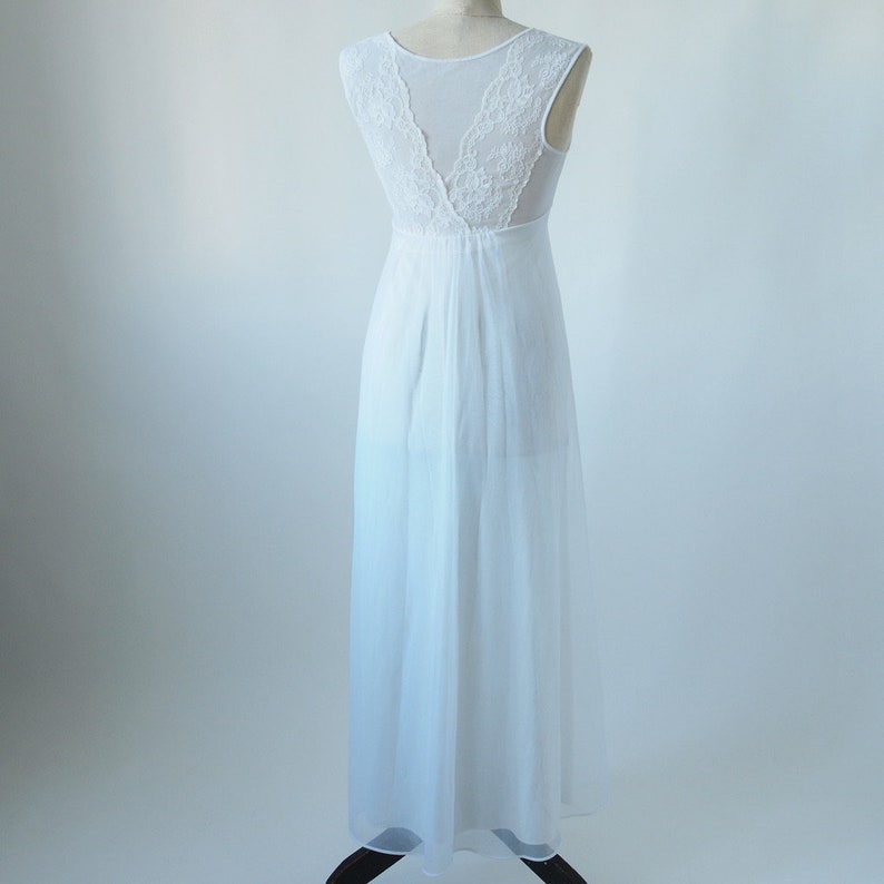1960'S Nightgown and Robe Peignor Set Chiffon Wedding White with Lace and Beads Petite image 10