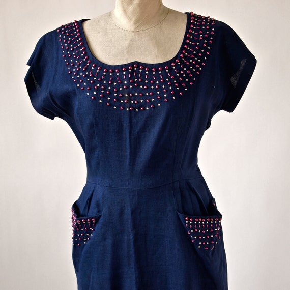 40's Navy Blue Beaded Dress Linen with Pink Pearl… - image 2