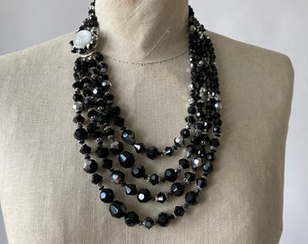 Vintage 1950 Tschechische schwarze Kristall 4-Strang abgestufte Perlenkette