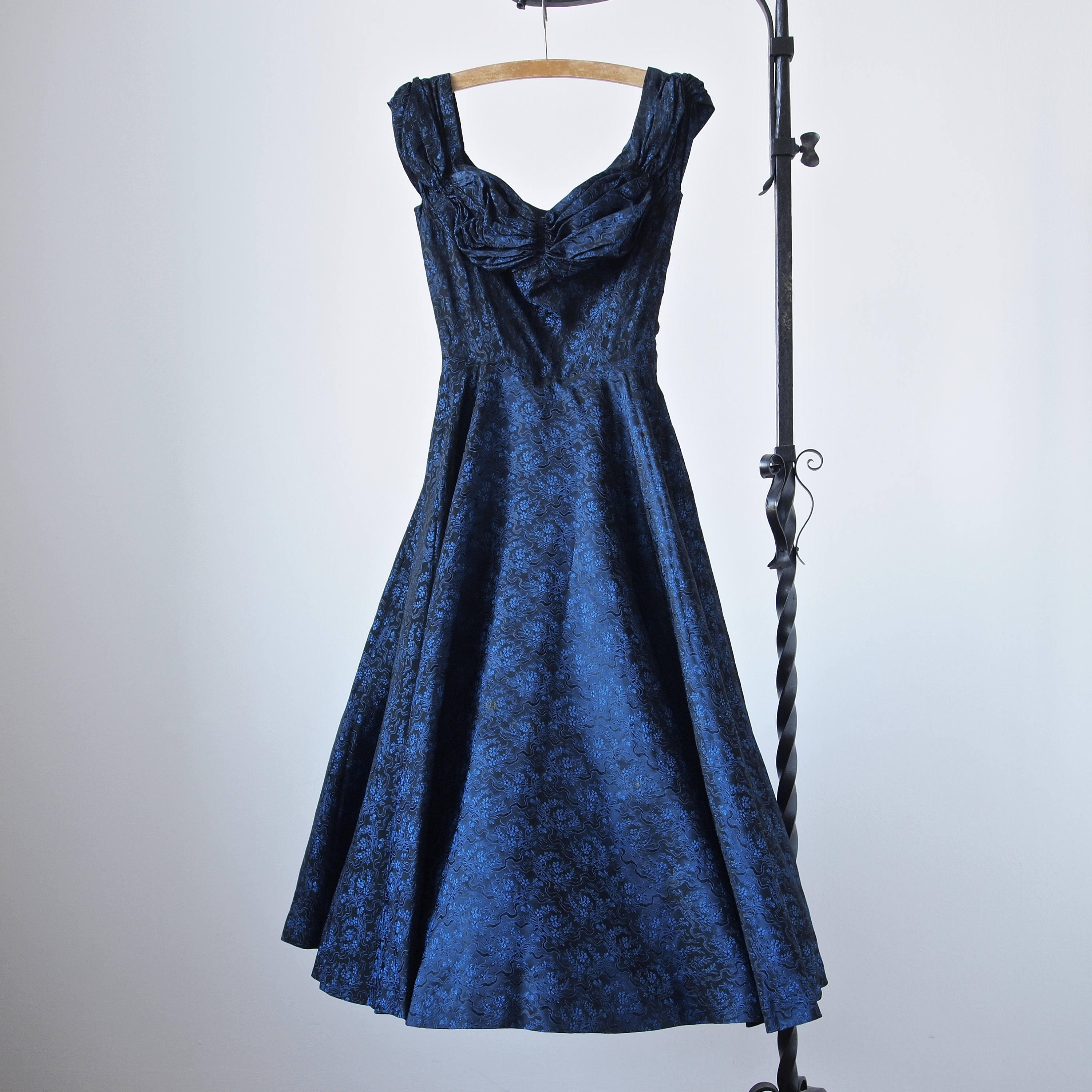 1952-53 Dress Midnight Blue Brocade Full Skirt With Ruched - Etsy