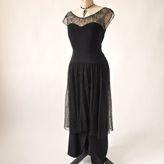 30's Long Dress Black Lace and Rayon Crepe Drop P… - image 3