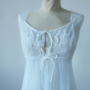 1960'S Nightgown and Robe Peignor Set Chiffon Wedding White with Lace and Beads Petite image 7