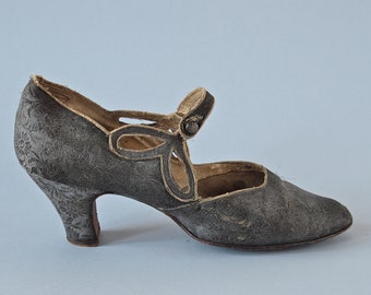 1920's Antique Flapper Shoes Silver Lame Brocade Mary Janes size 7-8 US