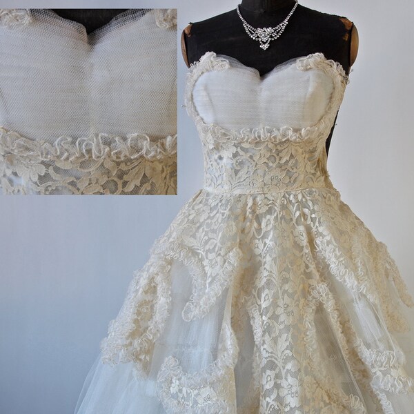 50's Wedding Prom White Tulle Ivory Lace Strapless Full Skirt Dress Shelf Bust Tiered Size XS