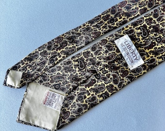 90’s Liberty of London Silk Paisley Pale yellow, taupe, blue, pink Neck Cravatte