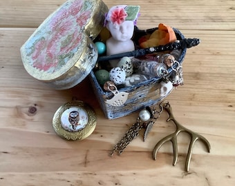 Woodland witch Curiosity box, mini altar set, cabinet of curiosities, glass vial collection.