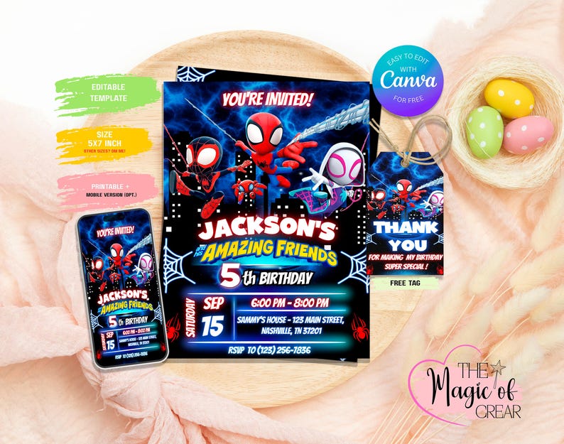 Puede incluir: Una invitaci&oacute;n de cumplea&ntilde;os con tem&aacute;tica de Spider-Man con el texto "You're Invited!". La invitaci&oacute;n incluye detalles de la fiesta para un quinto cumplea&ntilde;os. Tambi&eacute;n se muestra una etiqueta a juego y una maqueta de tel&eacute;fono.