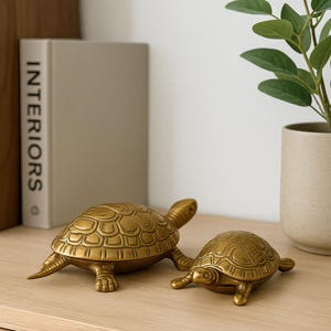 Juego de 2 cajas de baratijas de latón macizo con forma de tortuga – Decoración vintage de mediados de siglo – Marcado inglés – Latón pulido para el hogar