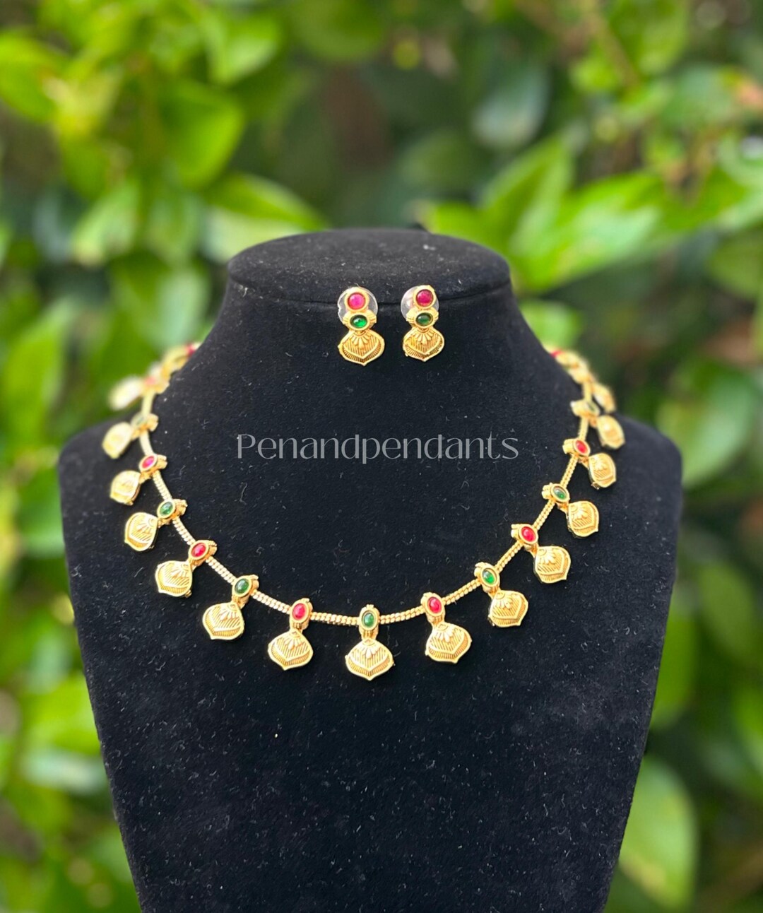 Temple Jewelry Set: South Indian Kasu Necklace With Ruby and Emerald ...