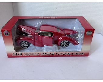SNAP-ON RED crown jewels collection 1939 Lincoln Zephyr Custom Coupe-1:24Diecast