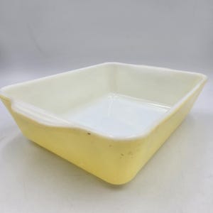 Vintage Pyrex 503-B Yellow 1-1/2 Qt Rectangular Casserole Baking Dish NO LID