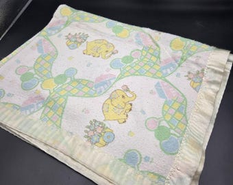 Vintage Boy and Girl Baby Quilt W/appliqué White Cotton 35” X 53