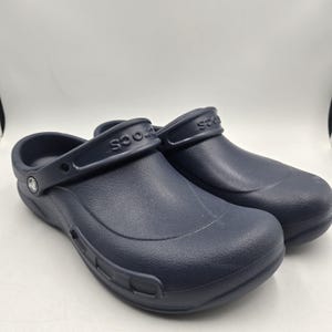 Crocs Adult Bistro Clogs Lightweight Slip Resistant Work Shoes Mens M11 Drk Blue