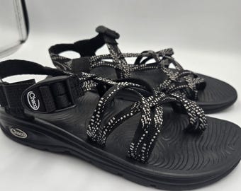 Chaco Womens 9 Zvolv X2 Sandals Dash Black Outdoor Hiking Shoe Excellent Strappy