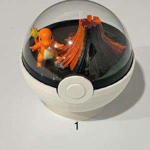 One of a kind Pokeball-2 gen Charmander/Charmeleon