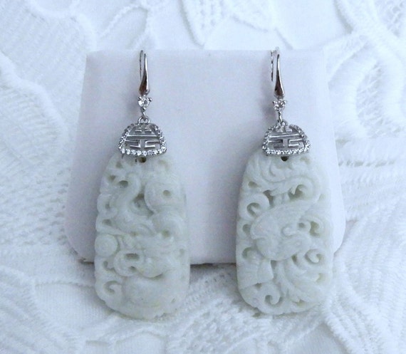 104cts Genuine China Jade Earrings, Almost White,… - image 2