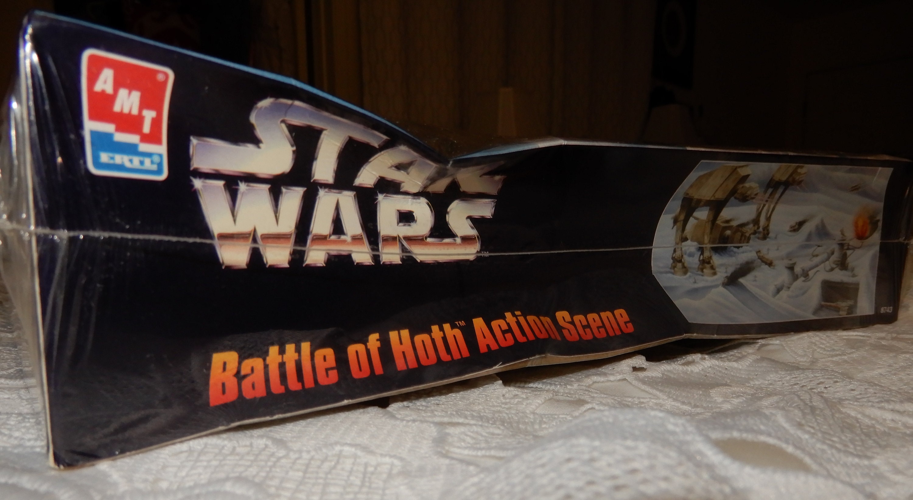 1995 Star Wars Battle of Hoth Action Scene Model Kit - Vintage