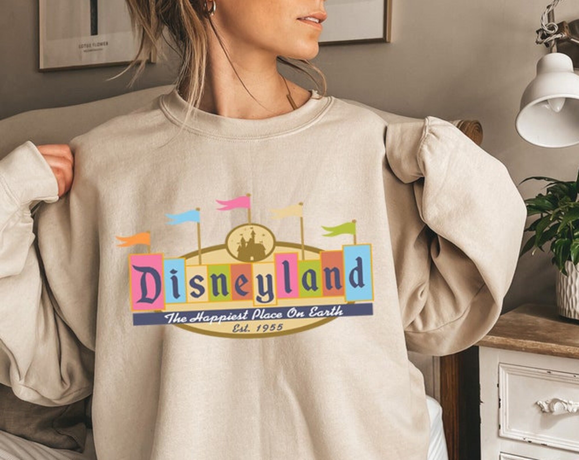 Discover Vintage Disney Sweatshirt