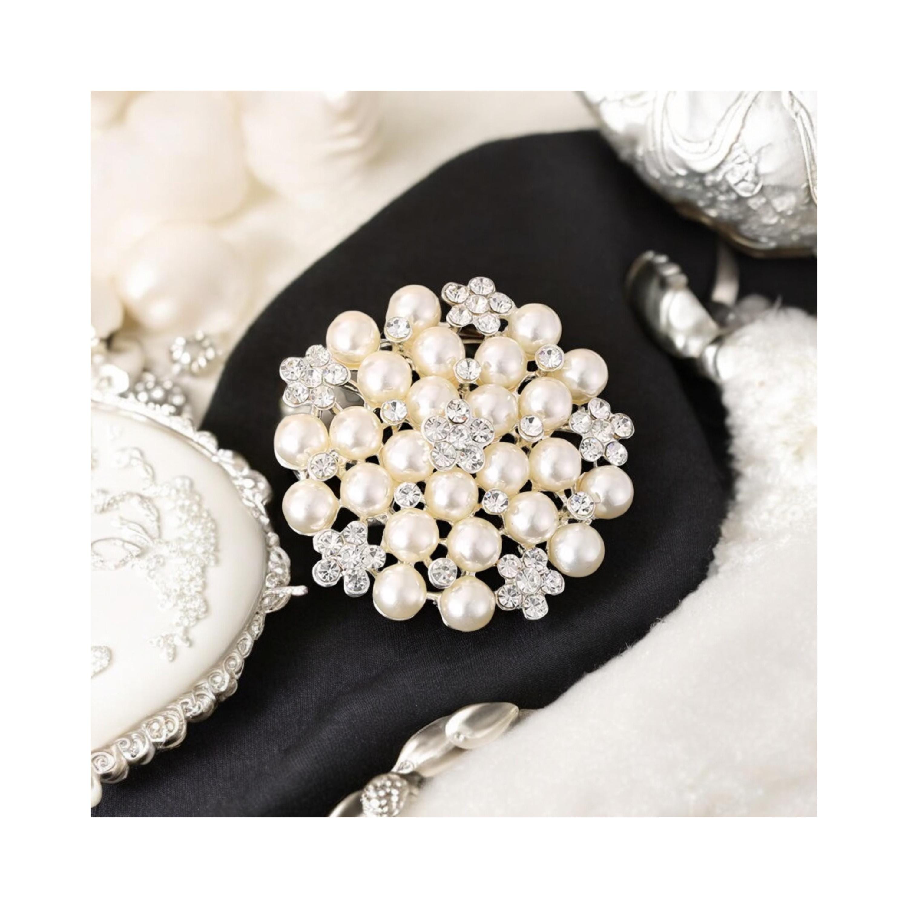 Vintage Five Pearl Pin Brooch V8532 - Etsy