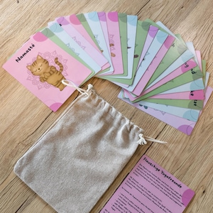 Yoga Karten Set für Kinder - 25 Kinderyoga Übungen mit süßen Tiermotiven - Achtsamkeit & Bewegung, A6, FSC Papier, abgerundete Ecken, matt
