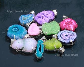 Lotto all'ingrosso di ciondoli in agata druzy / Ciondoli a fette di cristallo naturale all'ingrosso / Charm in pietre preziose placcati in argento 925 / Materiali per la creazione di gioielli