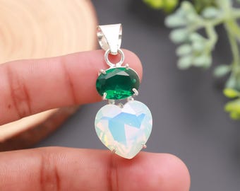 Collana con ciondolo a cuore in opalite, ciondolo in cristallo verde, gioielli con cristalli curativi, regalo spirituale per lei, collana Reiki