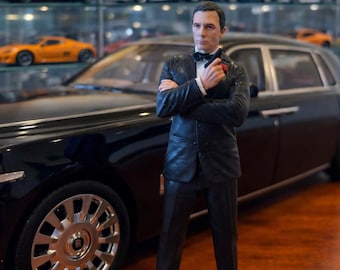 1/18 Scale James Bond 007 Figure, Hand-Painted Tuxedo Edition for Diecast Car Collection, Car Diorama, Diecast Cars Display