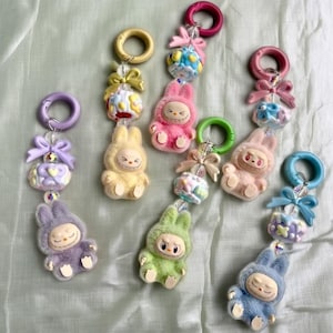 Kawaii Bunny Plush Keychain – Soft Felt Rabbit Charm with Bow & Beads, Cute Bag Accessory for Girls