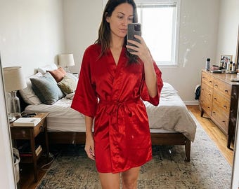 Satin Kimono Robe for Women, Bridesmaid Robe, Bridal Getting Ready Robe, Soft Short Bathrobe, Honeymoon Sleepwear Gift