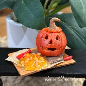 Miniature Carved Pumpkin Jack O Lantern Board with Pumpkin Guts, Knife & Spoon 1:12 Scale Halloween Dollhouse Décor