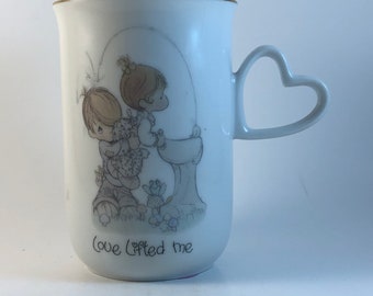 CLEARANCE  1980 Precious Moments Coffee Cup Love Lifted Me - Jonathon David