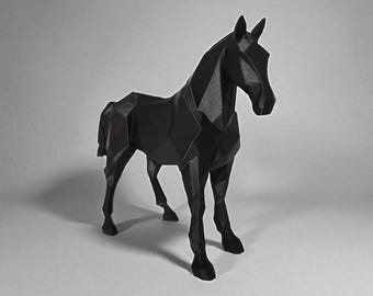 Stallion horse Statue – Polygon Horse Sculpture, 3D Printed in PLA